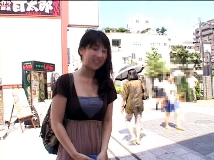 追跡FUCK!! 続・人妻ナンパ215 ~小江戸川越・所沢土下座~ サンプル1