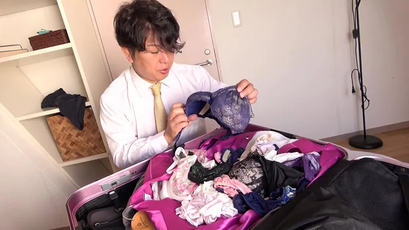 【4K】全身透け透けタイツな巨乳上司のパワハラ痴女誘惑 美木ひなの サンプル1