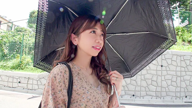 SNSでナンパした美人人妻が、旦那以外の身体に興奮してドエロい本性さらけ出しちゃいました! 大浦真奈美 サンプル1