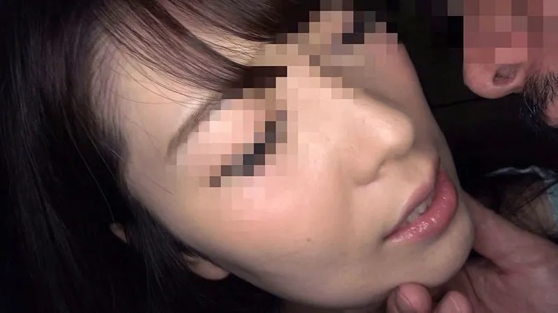 【個人撮影】生活苦の女性を助けています 他人棒で射精便器に調教された清楚な人妻達 サンプル1