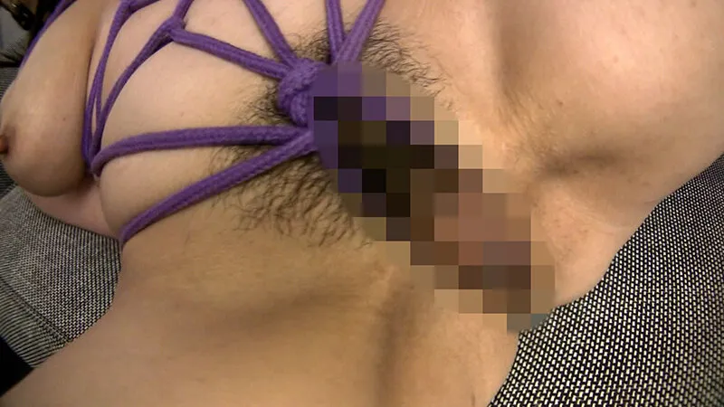 セレブ系巨乳熟女をアンケートに協力をと車に誘い電マとバイブで快楽堕ち!恥ずかしいけどもっとしたい欲求不満解消の淫乱性交! サンプル3