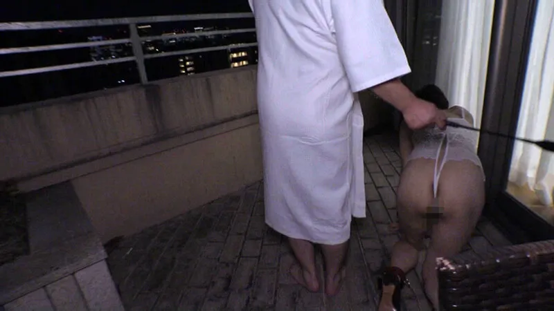 フィスト拡張される変態セレブ熟女(投稿ネーム◎菊江) サンプル1