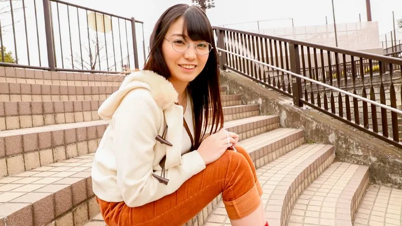 舐められたくて舐めたい粘着メガネ腐女子 天野美優 サンプル1