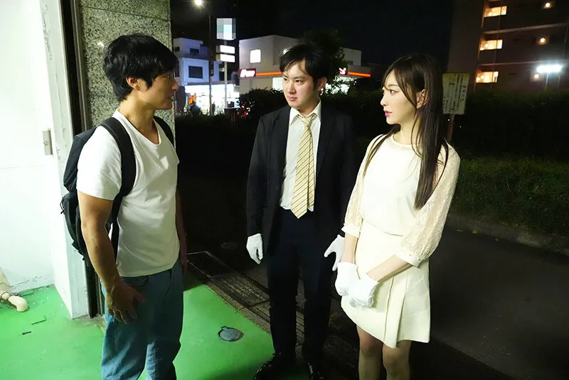 ライドシェアねとられ 見知らぬ男達に密室の車内で嫁の体までシェアされてしまいました… 蒼山愛奈 サンプル2