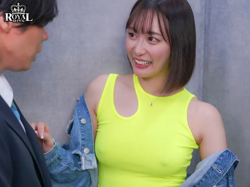 隣人ガチャUR確定演出。隣に引っ越してきたのはノーブラ乳首ポッチの美乳お姉さん。 美谷朱音 サンプル1